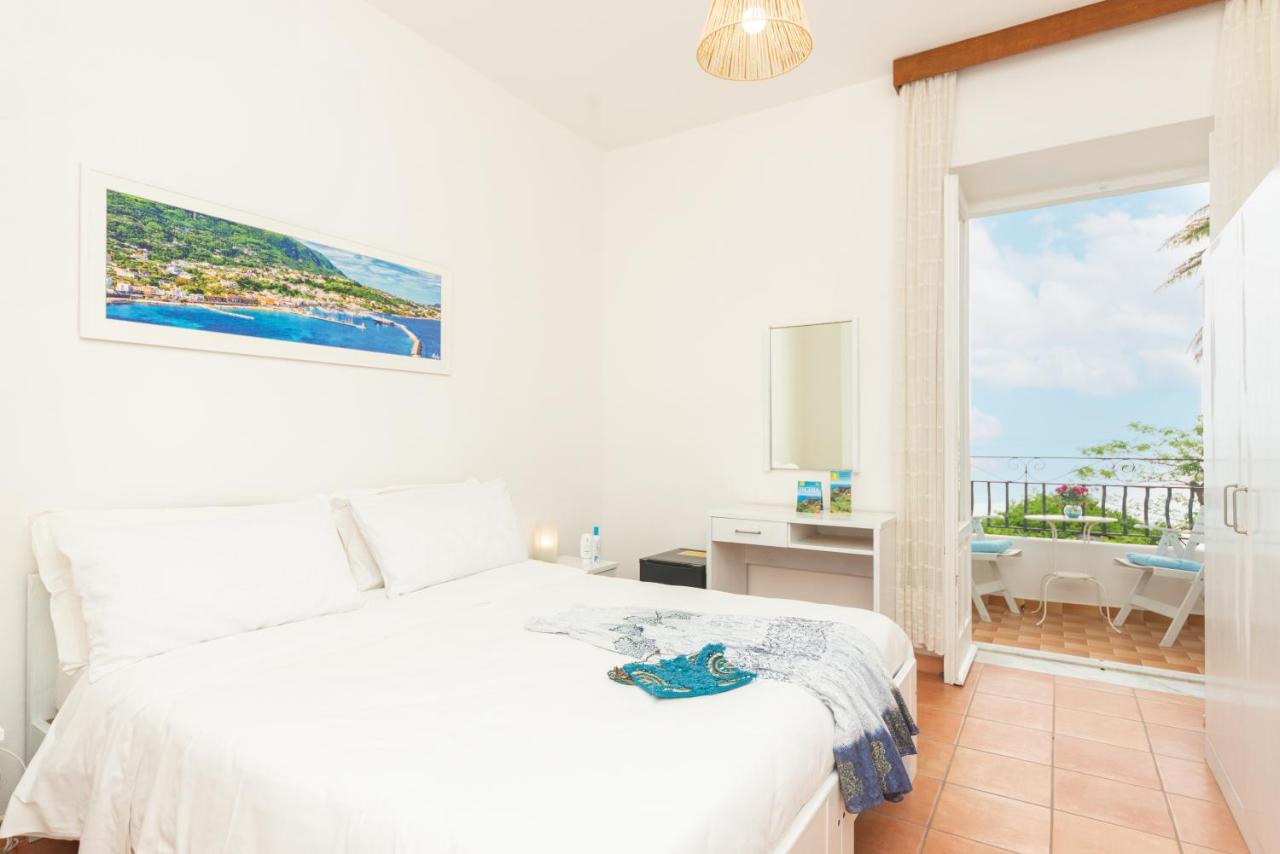 Villa Bina Sea Hotel Sant'Angelo  Exterior foto